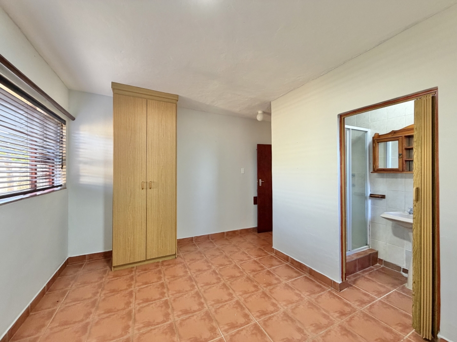 4 Bedroom Property for Sale in Noorsekloof Eastern Cape
